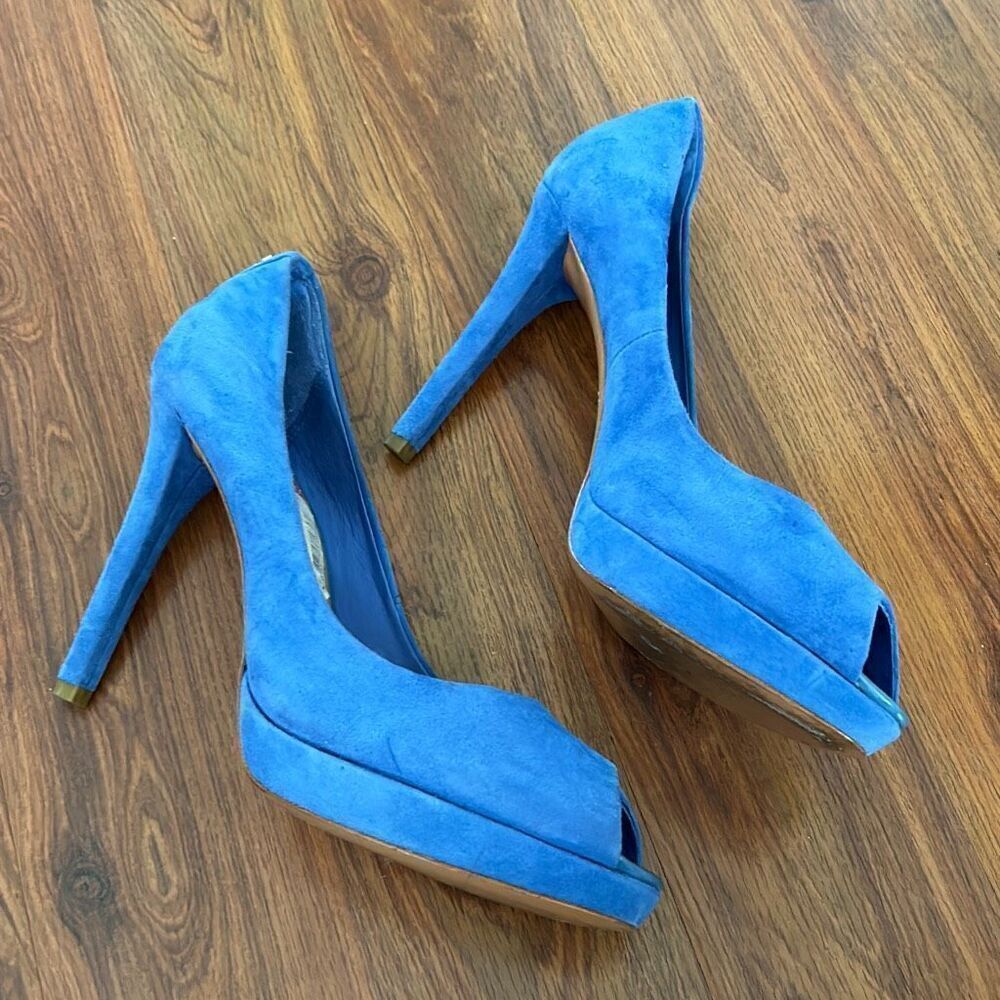 COACH blue suede platform high heel size 9 peep toe
